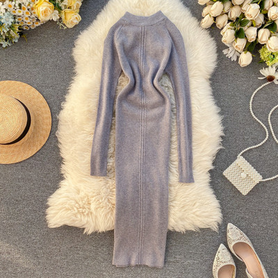 Alkalmi női ruha hosszú ujjal, alacsony gallérral