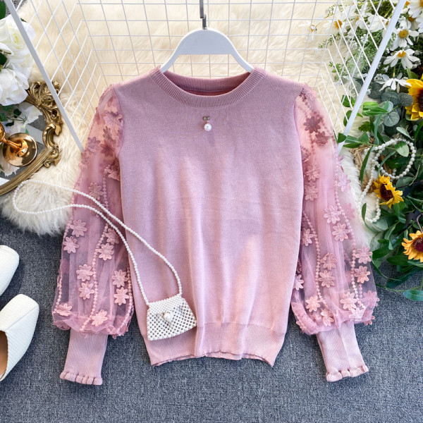 Μοντέρνο γυναικείο πουλόβερ με φαρδύ μανίκι με τρισδιάστατο στοιχείο λουλουδιών