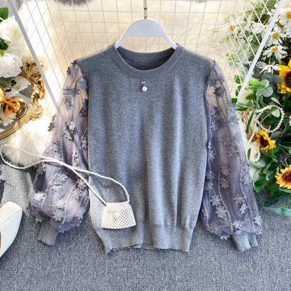 Μοντέρνο γυναικείο πουλόβερ με φαρδύ μανίκι με τρισδιάστατο στοιχείο λουλουδιών