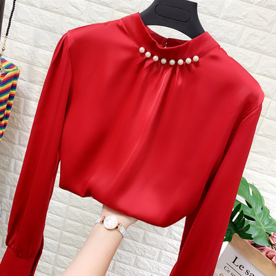 Modern női blúz alacsony gallérral, több színben gyöngyökkel