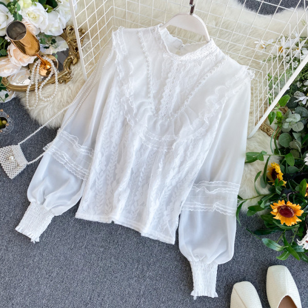 Női csipkeing alacsony gallérral, fehér, rózsaszín és bézs színben