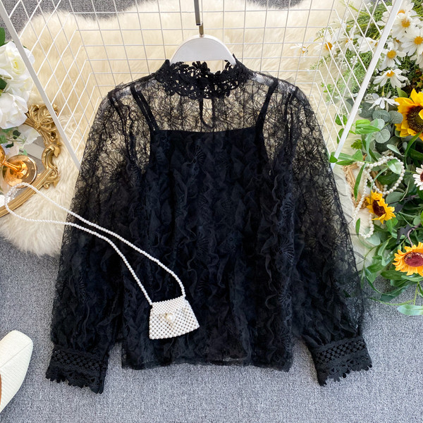 Modern női ing csipkével és tüllel bézs, fekete és fehér színben