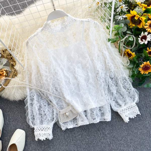 Modern női ing csipkével és tüllel bézs, fekete és fehér színben