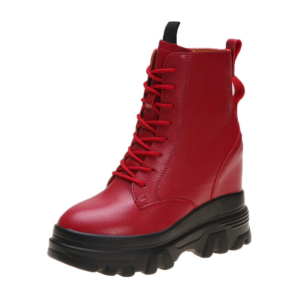 Női bőr téli csizma magas talppal, piros és fekete színben