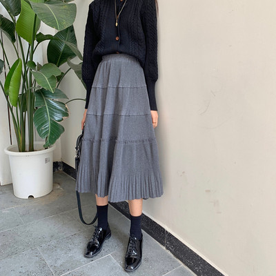 Γυναικεία καθημερινή φούστα σε δύο χρώματα γκρι και μαύρο χρώμα