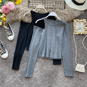 Μοντέρνα γυναικεία μπλούζα με μακρύ μανίκι σε γκρι και μαύρο χρώμα