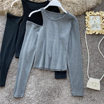 Μοντέρνα γυναικεία μπλούζα με μακρύ μανίκι σε γκρι και μαύρο χρώμα