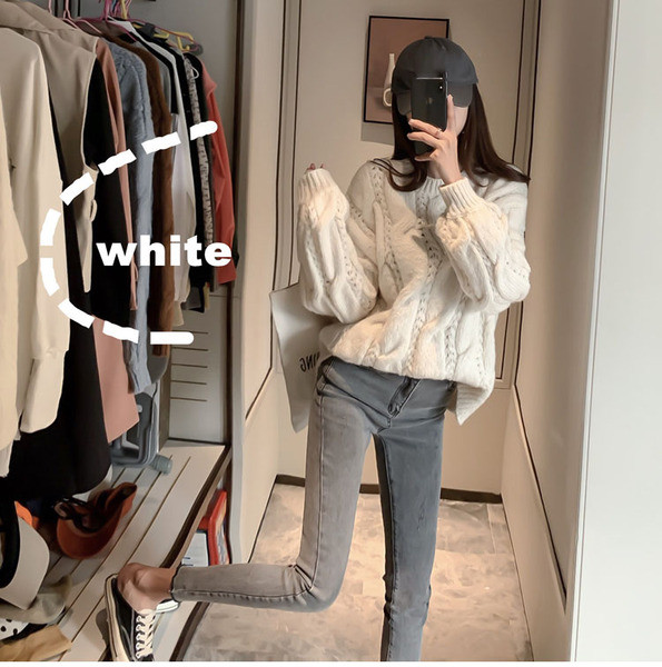 Μοντέρνο γυναικείο πουλόβερ με κοντό μανίκι με ωοειδές ντεκολτέ