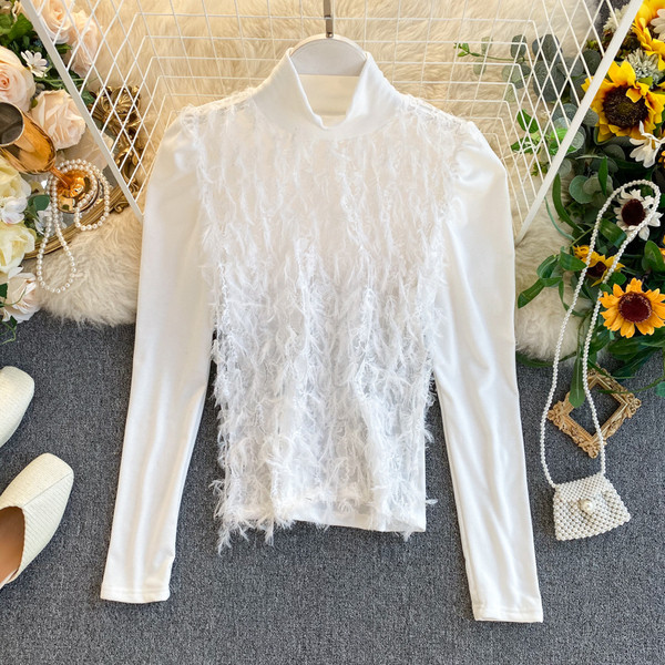 Modern női póló csipkével, fehér és fekete színben