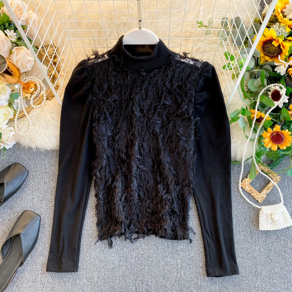 Modern női póló csipkével, fehér és fekete színben