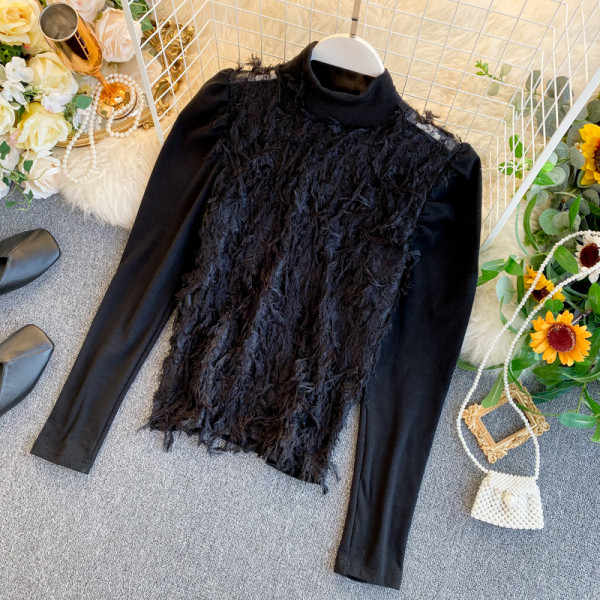 Modern női póló csipkével, fehér és fekete színben