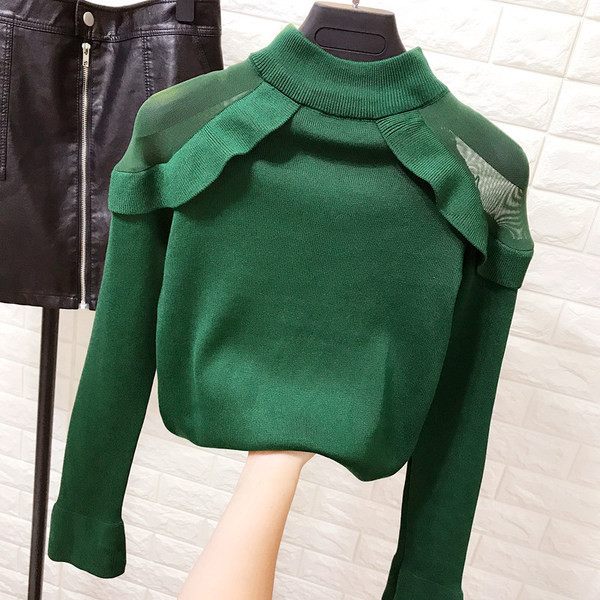 Μοντέρνο γυναικείο πουλόβερ  με ψηλό γιακά και τούλι στους ώμους σε λευκό, μαύρο, πράσινο και μοβ χρώμα