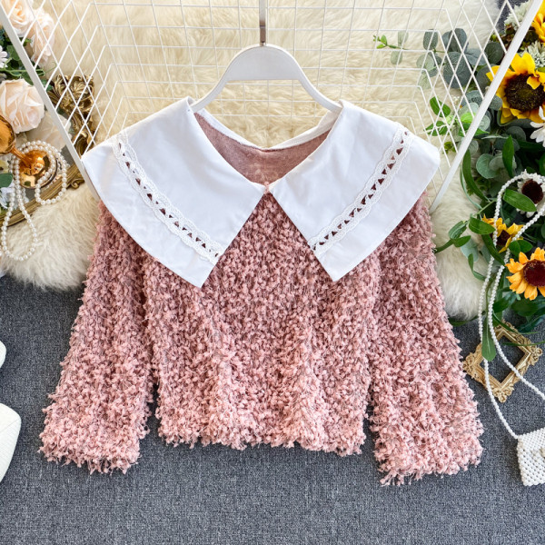 Γυναικείο χνουδοτό  πουλόβερ με κολάρο σε ροζ, άσπρο και μαύρο χρώμα