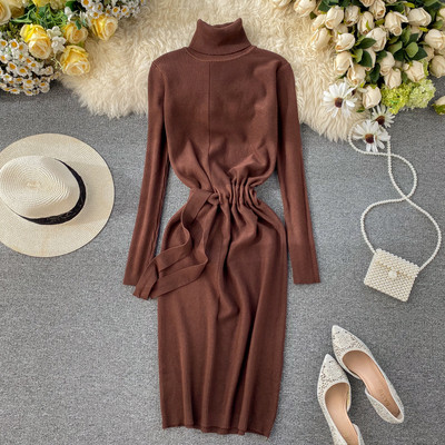 Καθημερινό γυναικείο φόρεμα με υψηλό γιακά και ελαστική μέση