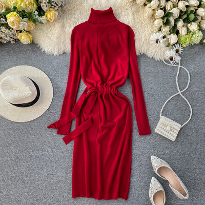 Καθημερινό γυναικείο φόρεμα με υψηλό γιακά και ελαστική μέση