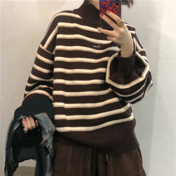 Γυναικεία κομψή μπλούζα σε δύο χρώματα με υψηλό περιλαίμιο