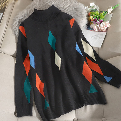 Alkalmi női pulóver magas gallérral és színes mintával szürke és fekete színben