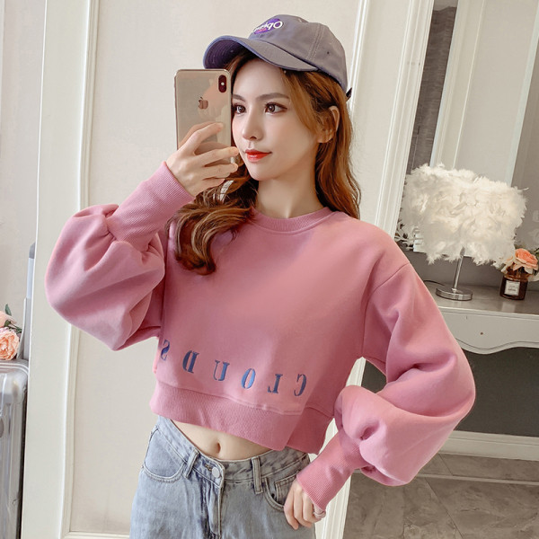 Καθημερινή γυναικεία μπλούζα σε τρία χρώματα με γράμματα και φαρδιά μανίκια