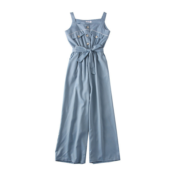 Modern női jumpsuit pántokkal, gombokkal és övvel fehér, fekete és kék színben