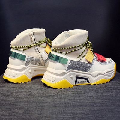 Νέο μοντέλο γυναικεία αθλητικά πάνινα παπούτσια με επίπεδη σόλα με γυαλιστερό αποτέλεσμα σε δύο χρώματα