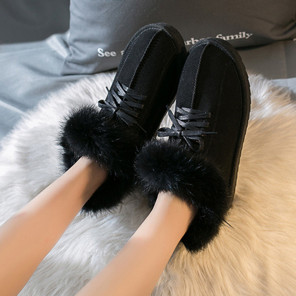 Női téli cipő puha béléssel és bézs, fekete és szürke pehelyszínnel