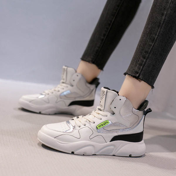 Σπορ-casual γυναικεία παπούτσια με ίσια πέλματα σε δύο χρώματα