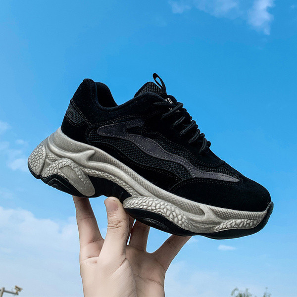 Γυναικεία αθλητικά  παπούτσια με χοντρύ σόλα σε δύο χρώματα