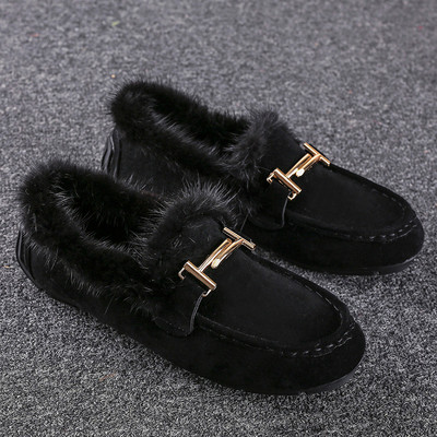 Női alkalmi cipő puha béléssel és fém elemmel