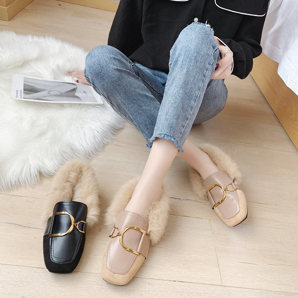 Modern női cipő pehely és fém elemekkel