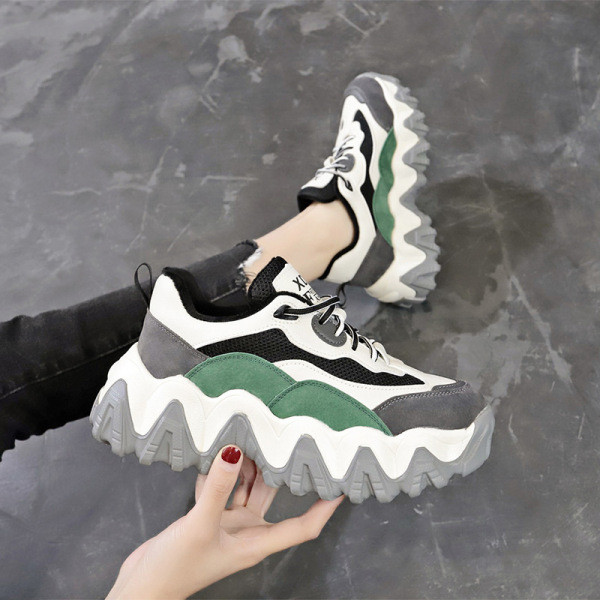 Γυναικεία αθλητικά καθημερινά παπούτσια με χοντρύ σόλα σε δύο χρώματα