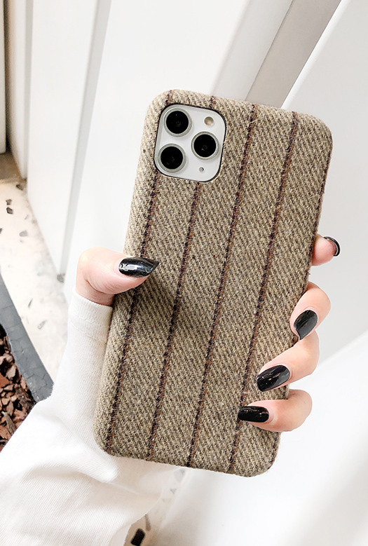 Kemény hátlap Iphone 11 Pro Max készülékhez bézs, zöld és szürke színben