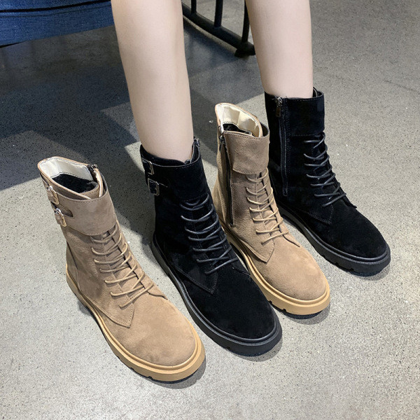 Női alkalmi téli csizma lapos talppal bézs és fekete színben