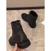 Női alkalmi csizma fűzővel és lekerekített cipzárral