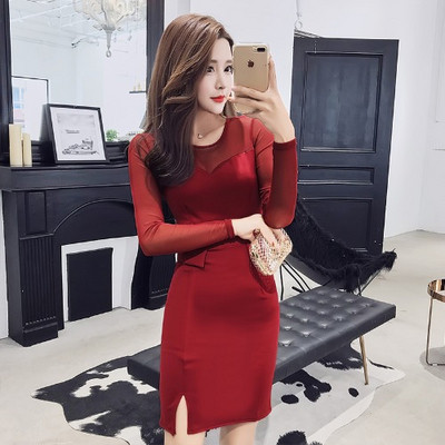 Modern női ruha tüll ujjú fekete és piros színben