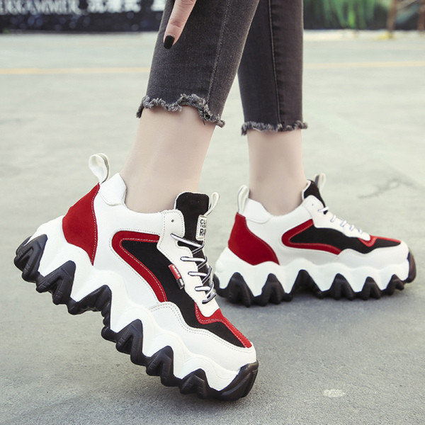 Καθημερινά  γυναικεία αθλητικά πάνινα παπούτσια για το φθινόπωρο με μια σκληρή σόλα σε διάφορα χρώματα