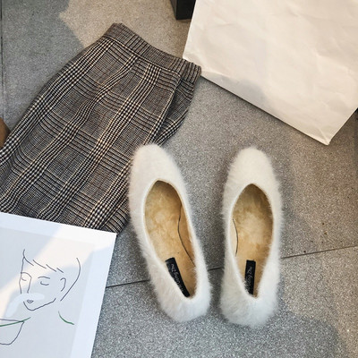 Μοντέρνα γυναικεία καθημερινά παπούτσια σε λευκό, μαύρο και μοβ χρώμα