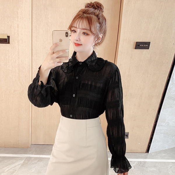 Cămașă plisată de damă în alb și negru, cu mâneci lungi