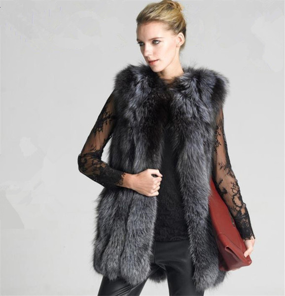 Γυνναικίο κομψό χειμερινό  γιλέκο - μακρύ μοντέλο με γκρι χρώμα