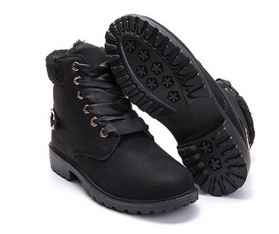 Γυναικείες χειμωνιάτικες μπότες με μαλακή επένδυση με επίπεδη σόλα σε διάφορα χρώματα