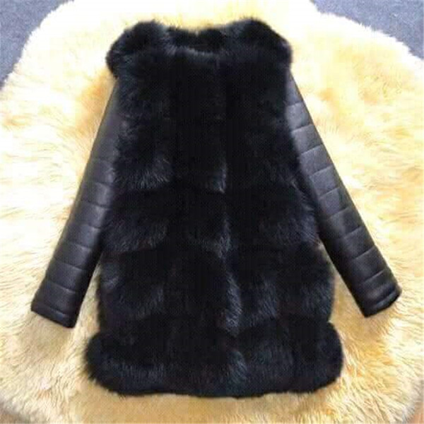 Aktuális női téli kabát eko bőrből és pehelyből két színben