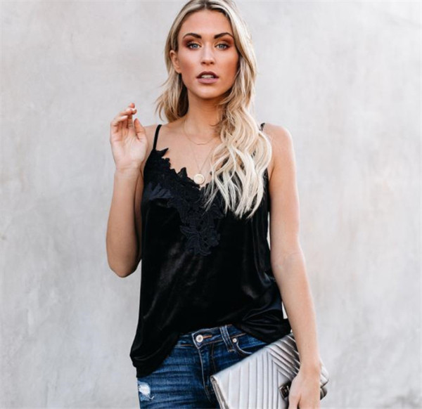 Stílusos női felső, vékony pántokkal, széles modell fekete, piros és zöld színben