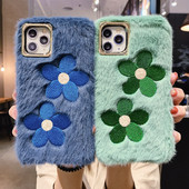Husa de puf NOU cu broderie de flori in verde si albastru pentru Iphone 11 Pro Max