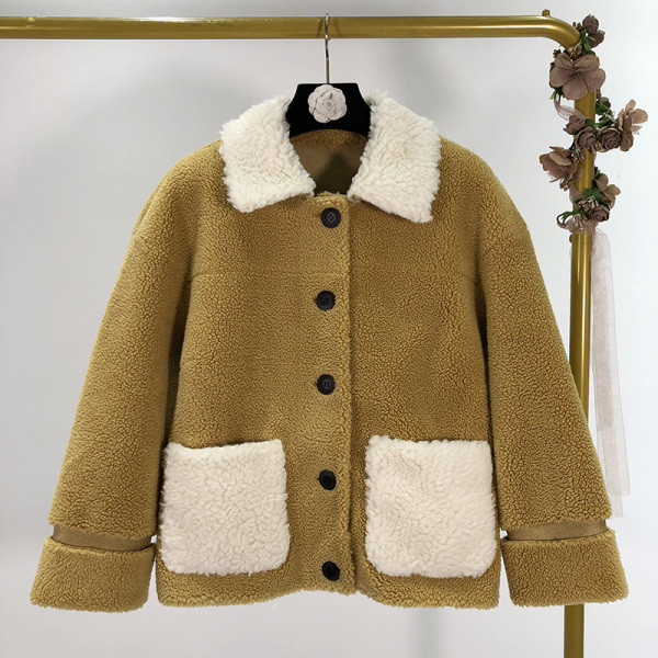 Rövid pehelykabát barna, rózsaszín és kék színekben