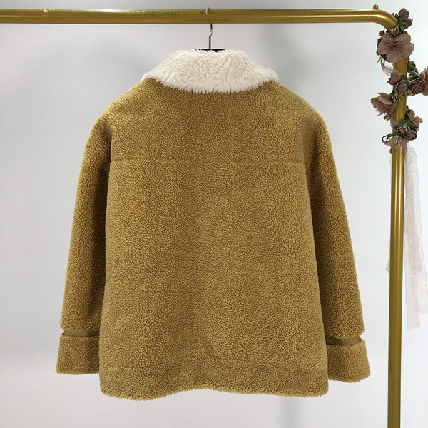 Rövid pehelykabát barna, rózsaszín és kék színekben