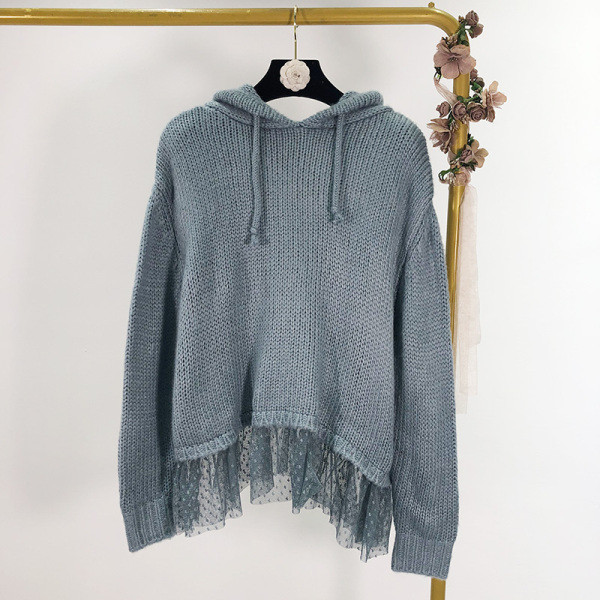 Modern női pulóver kapucnival kék és tüll színben