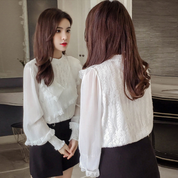 Stílusos női blúz fehér és rózsaszín színben, csipkével és hosszú ujjal