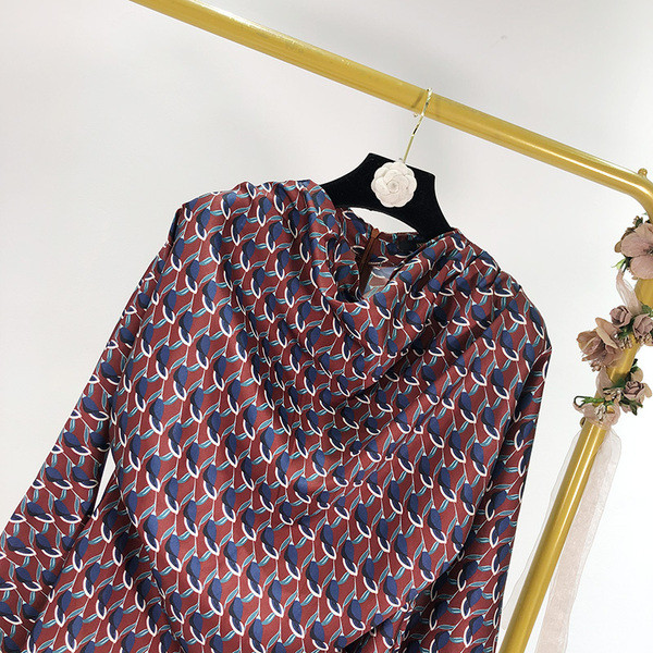 Γυναικεία casual μπλούζα με μακριά μανίκια και χρωματιστό μοτίβο 