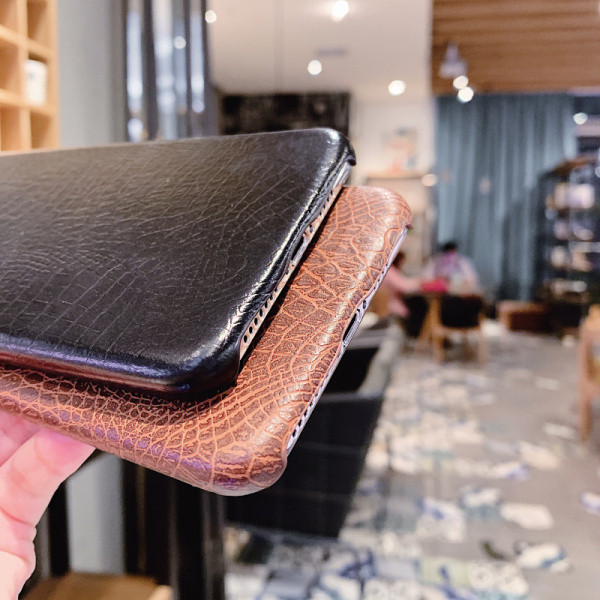 Θήκη για το Iphone 11 Pro Max σε μαύρο και καφέ χρώμα