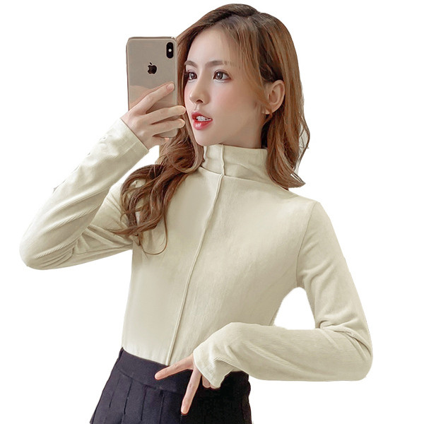 Μοντέρνα βελούδινη μπλούζα σε τρία χρώματα με  γιακά και μακρύ μανίκι