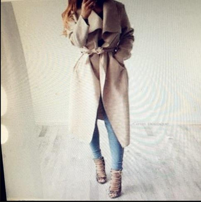 Актуално дамско палто широк модел с колан на талията в няколко цвята 